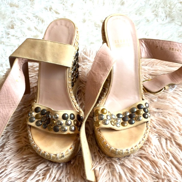 Stuart Weitzman Studded Platform Espadrille Wedge - Picture 1 of 6